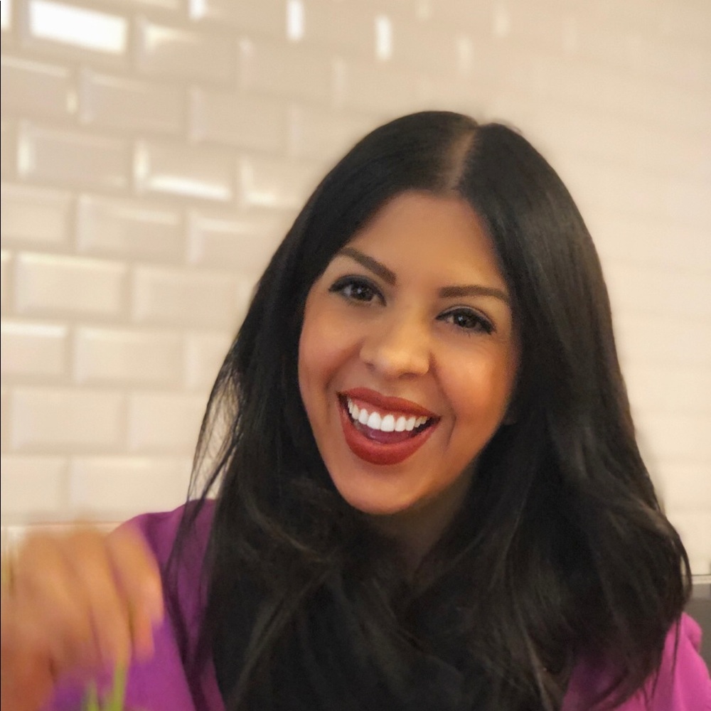 Meet your Posher, Christina